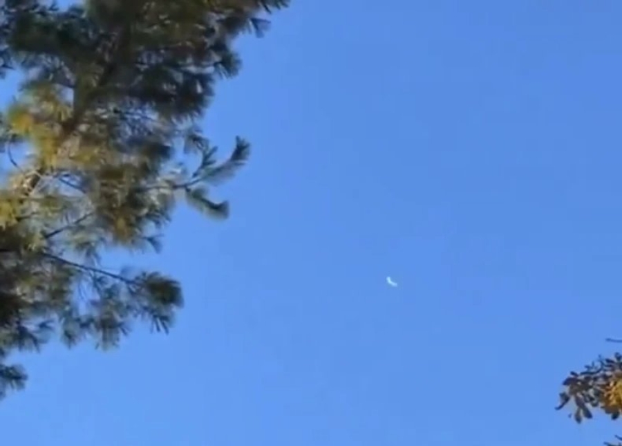 SRUŠIO SE AVION; SA VIŠE OD 3.600 METARA OBRUŠIO SE ZA MANJE OD JEDNOG MINUTA: Niko nije preživio (VIDEO)