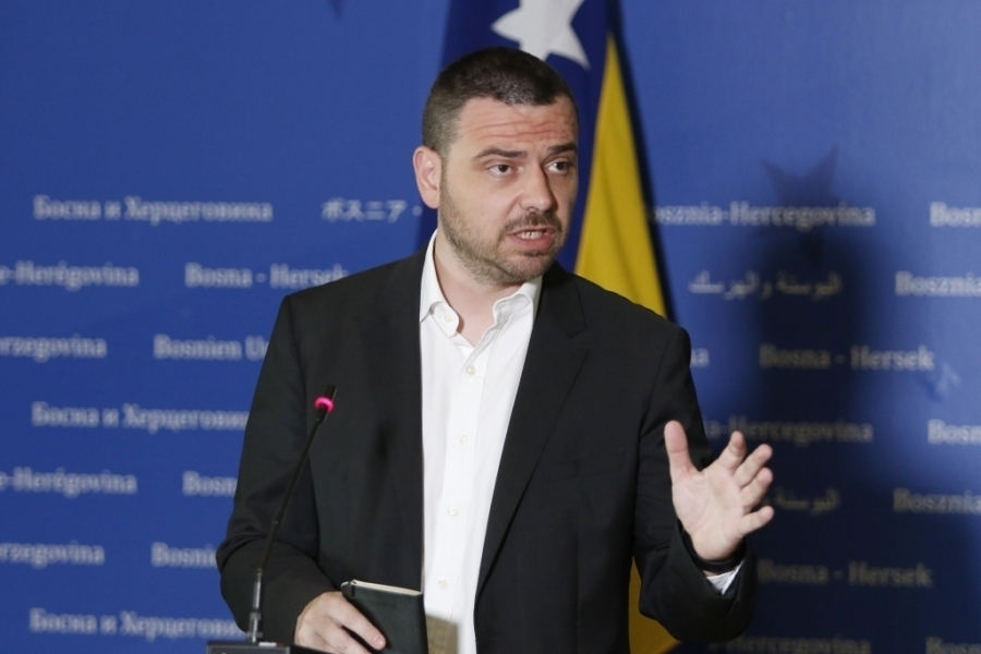 SVE JE GOTOVO: Magazinović direktno iz Parlamenta