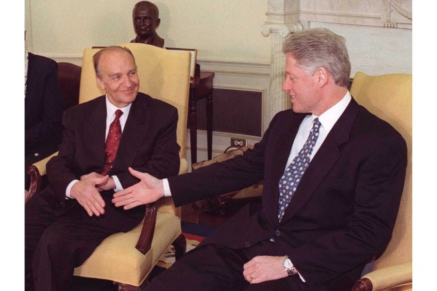 BILL CLINTON POVODOM STOTE GODIŠNJICE ROĐENJA ALIJE IZETBEGOVIĆA: 'Mir nije poistovjećivao s predajom, niti pravdu s osvetom!' (FOTO)