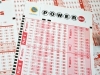 BAŠ JE IMALA SREĆE: Pitala umjetnu inteligenciju da joj složi brojeve za loto i osvojila 100.000 dolara