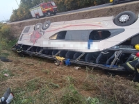 VOZAČ NAZVAO KOLEGU, IZGOVORIO OVU REČENICU, A ONDA SE AUTOBUS PREVRNUO: Putnik otkrio šta se događalo DVIJE MINUTE prije nesreće (FOTO)