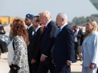 CRVENI TEPIH ZA TRUMPA: U Tel Avivu ga svečano dočekali Netanyahu i Herzog