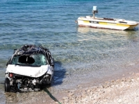 NAKON NESREĆE U HRVATSKOJ: Iz mora izvučen auto u kojem su poginule dvije žene i dva muškarca