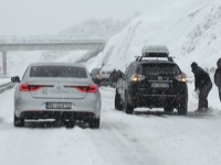 HAOS U HRVATSKOJ: Snijeg, orkanski vjetar...