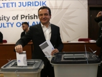 ALBIN KURTI OBAVIO SVOJU GRAĐANSKU DUŽNOST: 'Glasamo za vrtiće, škole, vodu, zdravstvo'