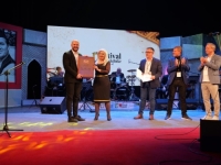 U TUZLI ZAVRŠEN 17. FESTIVAL SEVDALINKE: Plaketu 'Safet Isović' za najbolju interpretaciju osvojio je...