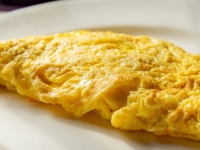 OVAJ PROZRAČNI I PAHULJASTI OMLET GOTOV JE ZA MINUTU: I ne treba vam ni tava ni šporet
