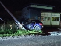 ZADOBIO TEŠKE TJELESNE POVREDE U SAOBRAĆAJNOJ NESREĆI KOD BRČKOG: Vozač preminuo u bolnici