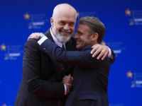 EDI RAMA SE S MACRONOM ŠALI NA TRUMPOV RAČUN: 'Treba da nam se ispričaš...' (VIDEO)