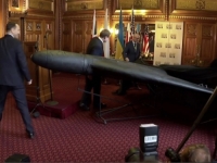 ŠEF POLJSKE DIPLOMATIJE U BRITANSKI PARLAMENT DONIO IRANSKI DRON: Vjeruje da će predsjednik SAD-a Ukrajini...
