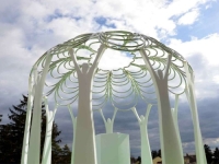 SVEČANOST U BEČU: Spomenik 'Cvijet Srebrenice', simbol sjećanja, istine i opomene čovječanstvu...