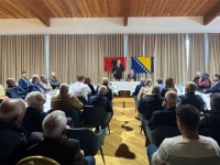 BEĆIROVIĆ MEĐU BOŠNJACIMA U ALBANIJI: 'Za Bosnu i Hercegovinu je od strateške važnosti da uspostavi...'