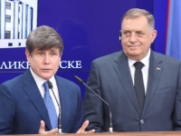 PODACI IZ SJEDINJENIH DRŽAVA: Vlada RS lobiste plaćala minimalno 670.000 KM mjesečno!