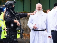 NOVI DETALJI NAPADA NA SINAGOGU: Policija ubila nevinog čovjeka tokom napada kod sinagoge u Manchesteru (FOTO)