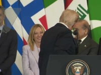 OVAKVE SCENE NISMO RANIJE VIĐALI: Meloni pocrvenila nakon Trumpovih riječi (VIDEO)