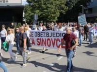 NASTAVLJA SE BORBA: Zdravstveni radnici SKB-a ponovo na ulicama Mostara