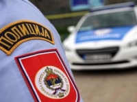 TUČA PA PUCNJAVA U GACKU, OD MUŠKARCA ODUZETA PUŠKA: Dvije osobe uhapšene