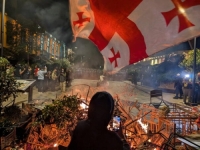 HAOS U GRUZIJI: Desetine hiljada građana protestuje na dan izbora, na ulice izašli specijalci s vodenim topovima (VIDEO)