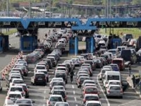 GRANIČNA POLICIJA BiH MOŽE SAMO SAVJETOVATI: Građani, privreda i turizam strahuju od kilometarskih gužvi od nedjelje