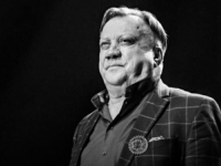 ODLUKA VLADE FEDERACIJE: Ponedjeljak proglašen Danom žalosti u FBiH zbog smrti Halida Bešlića