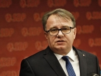 NERMIN NIKŠIĆ OŠTRO ODGOVORIO HDZ-u: 'Izborni zakon nije švedski stol!'