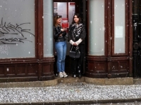 PROTUTNJALO NEVRIJEME U SUSJEDSTVU: Padao led veličine lješnjaka, ulice zabijelile (VIDEO)