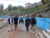 UK I KALAMUJIĆ POSJETILI GRADILIŠTE JUŽNE TRIBINE STADIONA GRBAVICA: Vlada KS izdvojila 4,7 miliona KM (FOTO)