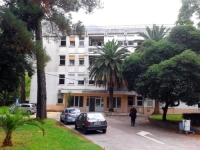 DRAMA U CRNOJ GORI: U napadu na ljekare povrijeđen hirurg, infektolog držan zarobljen