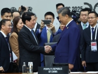 SIMBOLIKA ILI NEŠTO VIŠE: Trump odletio iz Južne Koreje, Xi preuzeo pozornicu