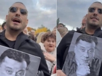 DARKO LAZIĆ NA ČELU SKUPA U CIRIHU: Nosi Bešlićevu fotografiju u rukama; Svi pjevaju Halidove pjesme, emotivan prizor u Švicarskoj