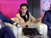 'DA PRIPADNIK KOBRI NIJE PUCAO, BILO BI MRTVIH'; IZJAVE MARINIKE TEPIĆ U OPATIJI IZAZVALE BURU U SRBIJI: 'Ne bih tako olako i naivno govorila da je Vučić gotov'