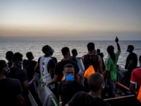 TRAGEDIJA U EGEJSKOM MORU: Najmanje 14 migranata poginulo u prevrtanju gumenog čamca