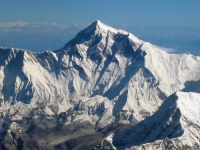 DRAMA I NA MOUNT EVERESTU: Skoro 1.000 ljudi zarobljeno na 'vrhu svijeta'