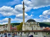 GRAĐANI USTAJU: Žele pokazati da je njihova sredina protiv fašizma