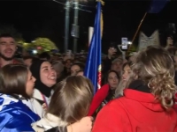 'KREĆEMO, PUMPAJ...': Pogledajte kako su u Beogradu dočekali studente iz Novog Pazara...