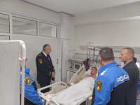 NAKON PUCNJAVE KOD GORNJEG VAKUFA: Policajci posjetili ranjenog kolegu Ahmeda Falu u bolnici