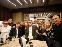 MARINKO BOŽOVIĆ NEMA DILEME: 'Glas za Blanušu - glas za narod, glas za Karana - glas za Dodika'