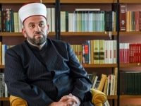 REIS IZ-a U CRNOJ GORI RIFAT FEJZIĆ (SE) PITA: 'Da li Beograd kažnjava Tursku preko CG?'