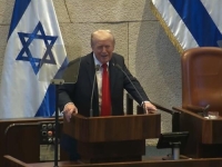 OSIGURANJE BRZO REAGOVALO: Izraelski ljevičar prekinuo Trumpov govor u parlamentu