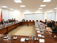 U ZGRADI GLAVNOG ODBORA SNSD-a U BANJOJ LUCI: Građaninu Dodiku i ostalim u goste došli Čović, Krišto...