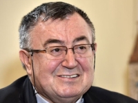 U HRVATSKOJ ZGROŽENI POTEZOM KARDINALA VINKA PULJIĆA: Ali, ovo je prava istina o nadbiskupu kojeg su krišom pokopali u Sarajevu...