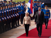 NASTAVAK TURNEJE PO ZAPADNOM BALKANU: Ursula von der Leyen u Beogradu sa Vučićem (FOTO)