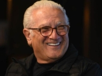 ŽELJKO SAMARDŽIČ U DUBAIJU PROSLAVIO 70. ROĐENDAN: Osoblje restorana priredilo mu iznenađenje