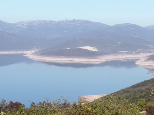 DRAMA OKO BILEĆKOG JEZERA: Ništa bez međudržavnog ugovora sa BiH...