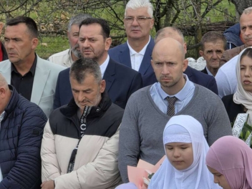 TUŽNO SJEĆANJE: Obilježena 33. godišnjica pogibije narodnog heroja Hajrudina Mešića-Kapetana Hajre