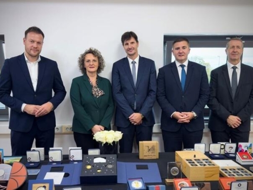 POTPISAN UGOVOR: Kovanice od dvije i pet KM izrađivat će se u Hrvatskoj