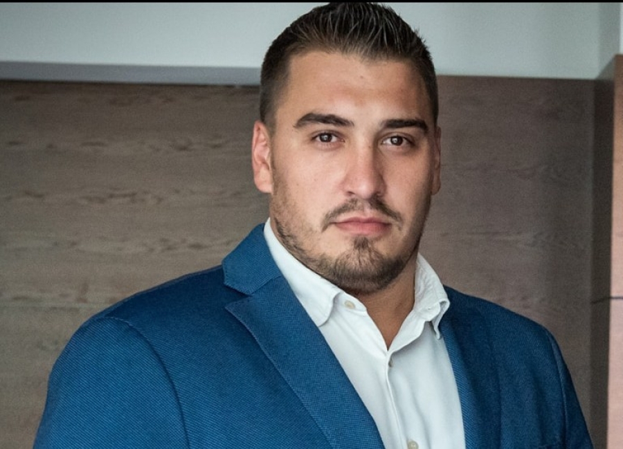 HARIS ZAHIRAGIĆ KRITIKUJE TROJKU: 'Koji mlad čovjek može sebi priuštiti stan od 800.000 KM?' (VIDEO)