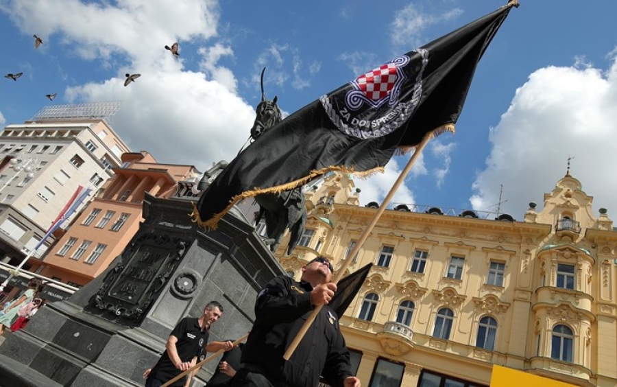 ODZVONILO FAŠISTIČKIM I USTAŠKIM SIMBOLIMA: Zagreb zabranio 'Za dom spremni' na koncertima i javnim događajima