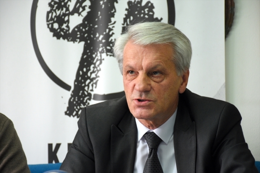 IŠERIĆEVA PORUKA 'USTAVNIM STRUČNJACIMA' IZ SNSD-a: Ovo je jedina istina o državnoj imovini i bonskim ovlastima