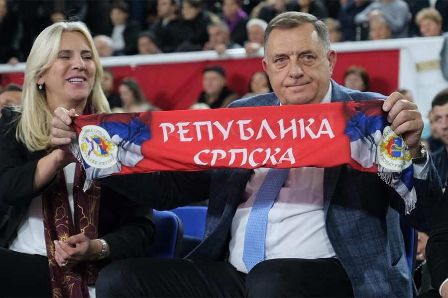 'ZNAČI, GLASAMO ZA KARANA, A DOPIŠEMO DODIKA...': Burne reakcije nakon istupa Željke Cvijanović u Istočnom Sarajevu...